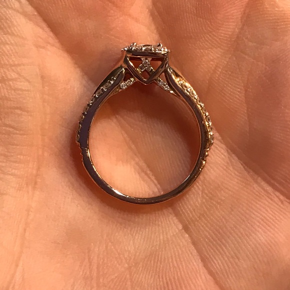 Disney Enchanted Aurora Special Ring - Picture 3 of 5